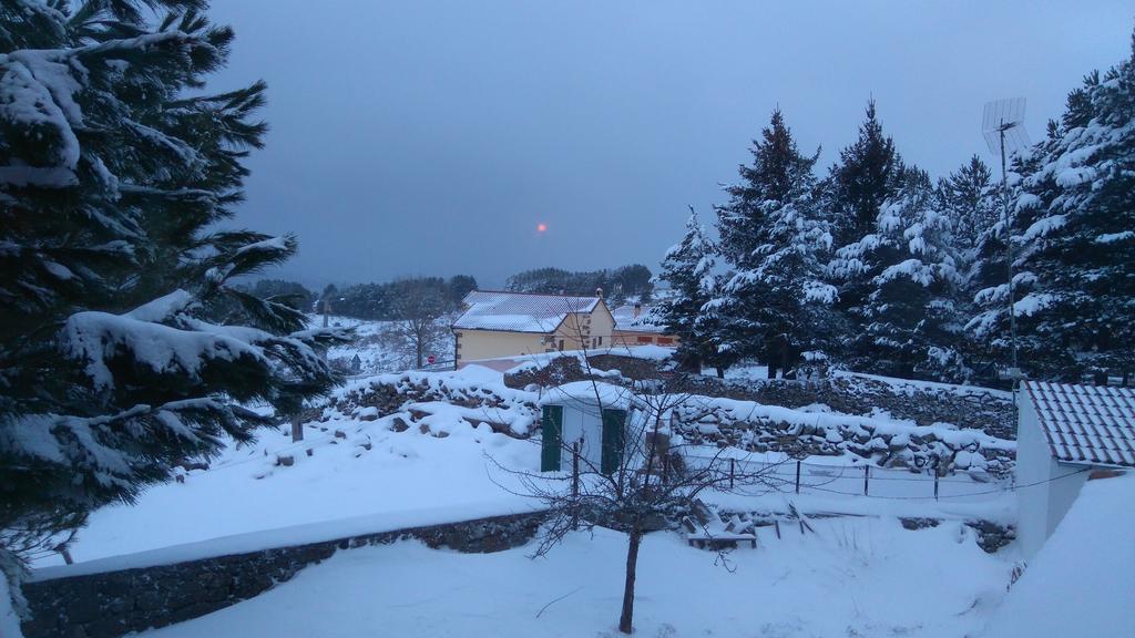 Hotel Rural La Dehesilla Barajas de Gredos Buitenkant foto